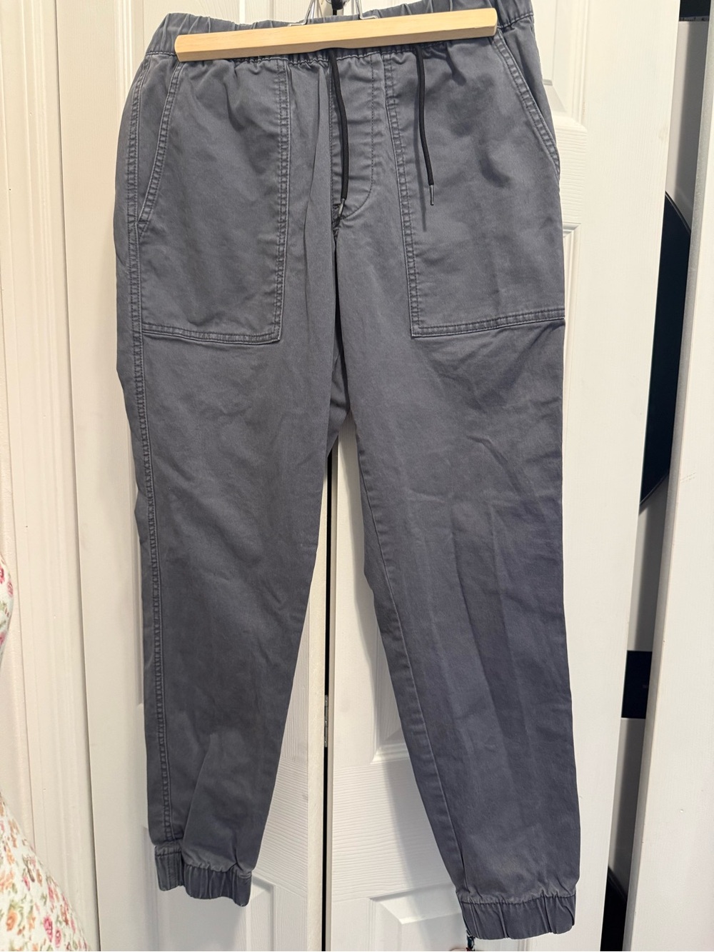 Old Navy Men's Charcoal Drawstring Joggers